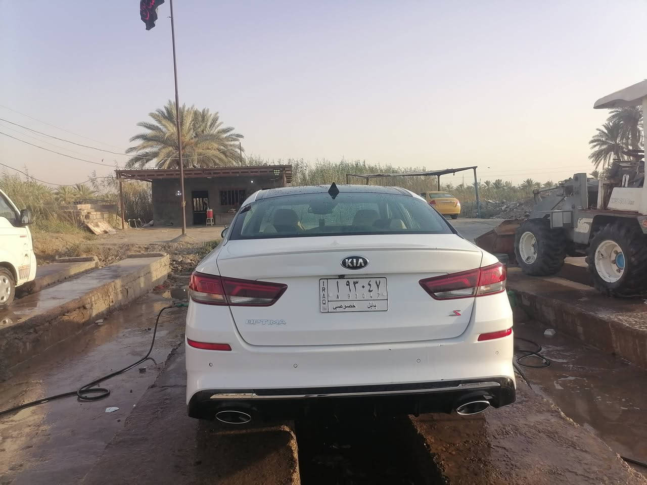 السلام عليكم 
كيا اوبتما 
الموديل 2019 
الفئة S رياضي فول مواصفات 
كشنات جلد ومخمل اسود بلادي 
محرك 2400
بانوراما 
بصمة تشغيل 
بصمة ابواب 
إشارات مري 
رادار امامي خلفي جانبي 
فول حساسات 
كامرة دوارة 
كراسي كهرباء 
أنظمة قيادة متعددة 
ويل 18 sport 
تحديد مسار 
ماشية 90الف 
السيارة وارد أمريكي كلين بدون حادث

السيارة جدا نضيفة جاهزة
 مكان السياره  بابل
*********** متوفر واتساب
