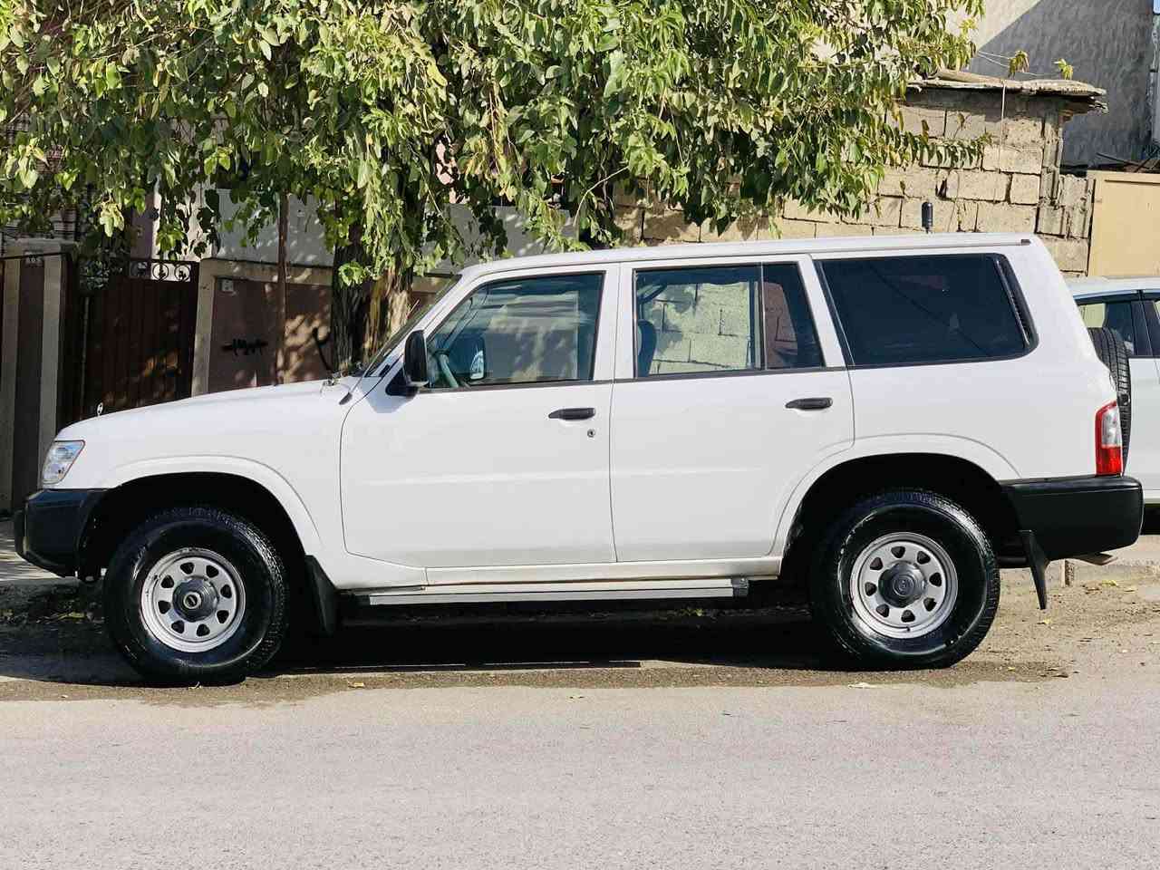 نیسان پاترۆل٢٠٠١ ئارمی پلاستیک سلێمانی
دوو پەلە بۆیاخی هەیە 
گێر مەکینە ئەکسل بە شەرت
سەیارەکە مالی دۆستە 
٩٣$ و مەجال  شوێن سلێمانی
***********
*********** السليمانية, العراق
