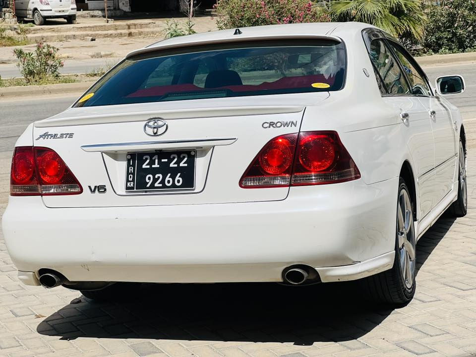شاهینە مووس 2007
گێڕ کەورە مەکینە بچوک 
ناوڕەش ساج سوور 
سکان حەیزەران .
جڵد هیتەر
بێ دووگەڵ
سێ دووگمە 
ویل نەوتی 
کامل مەسرەف .
ساردوو گەموو بریکی بەسراوە .
تەقەو ڕەقەی نییە .
یەک پارچەبۆیاخی ئەورووپایە
سعری 66گەڵاو مەجال.
***********.
***********سەیسایەق
