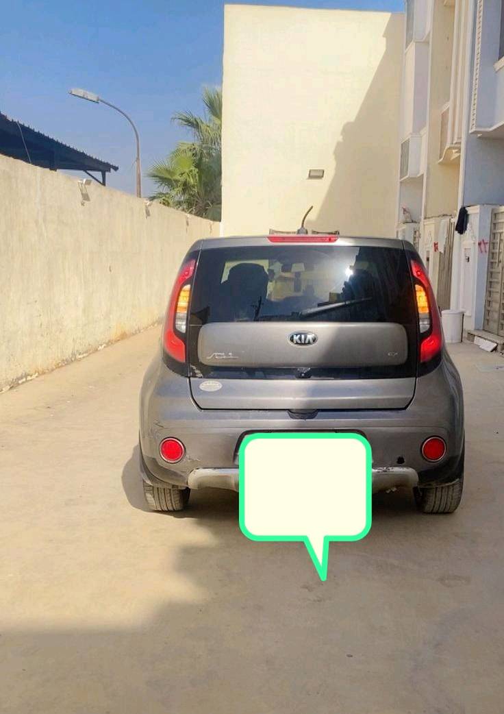 للبيع كيا صول موديل ١٧ سليمان اللون رصاصي مكينه ٢٠٠٠ السيارة حادثة بسيط