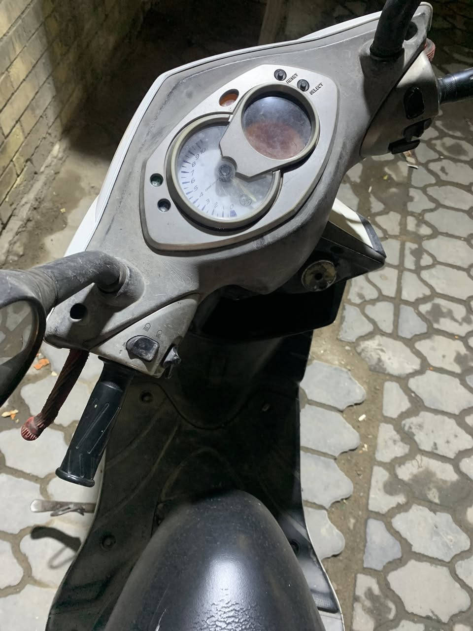 سلام عليكم شباب دراجه سكنس فحل للبيع نوزل دراجه مال رمبه شلعه حلوه معدل قوي هيه من اسمها رمبه دراجه صالها 8اشهر من منزلها اوراق كامله مداور كبل السعر 650وبيها مجال شي قليل  لاحد يكسر بسعرها فدوه اروحلكم 💚💜


**إذا كنت صاحب هذا الإعلان وتريد حذفه لأي سبب، رجاءا أرسل رسالة إلى الدعم الفني**