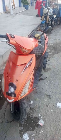 للبيع ادرس صيني نضيفة 07781118525