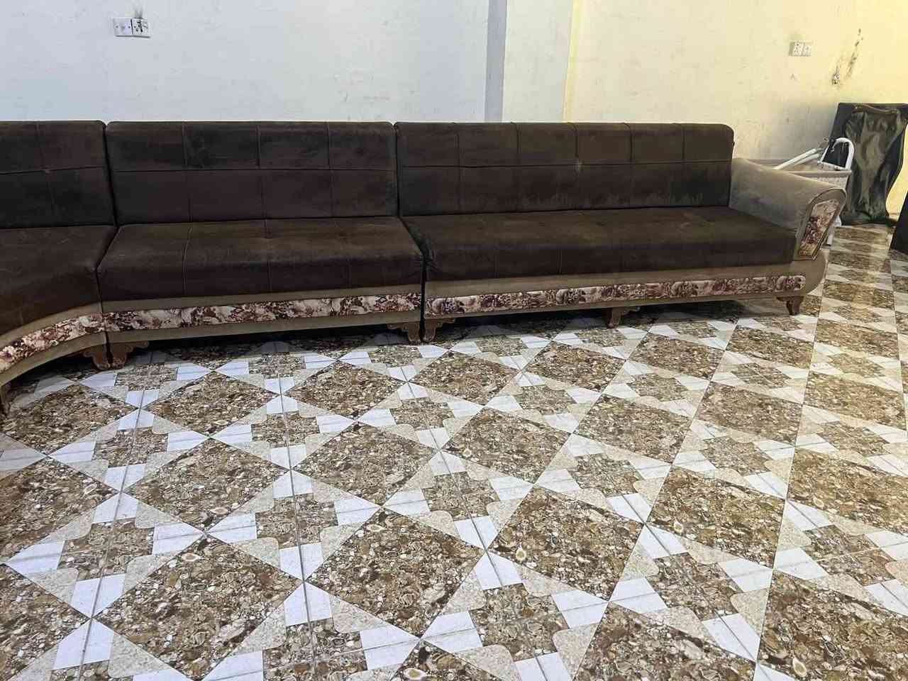 بؤ فروشتن
١٣٠ هةزار
***********
