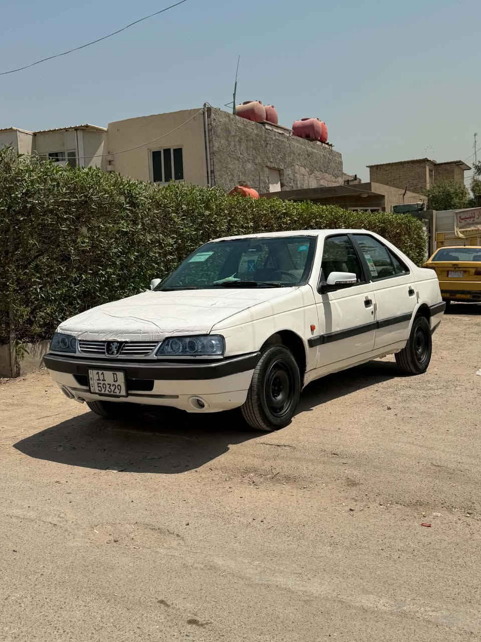 سلام عليكم بيجو 405 موديل 2009 سياره جاهزه كير ومكينه وحداديه كفاله عامه تخم تاير جدد كهربائيات كله شغاله تبريد ثلج مكلفوله من لضربه ولصبغ  سعر 30وبيه مجال عنوان بغداد رقم ***********
