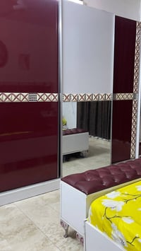 غرفة نوم • نظيفة • خلل بالكنترول