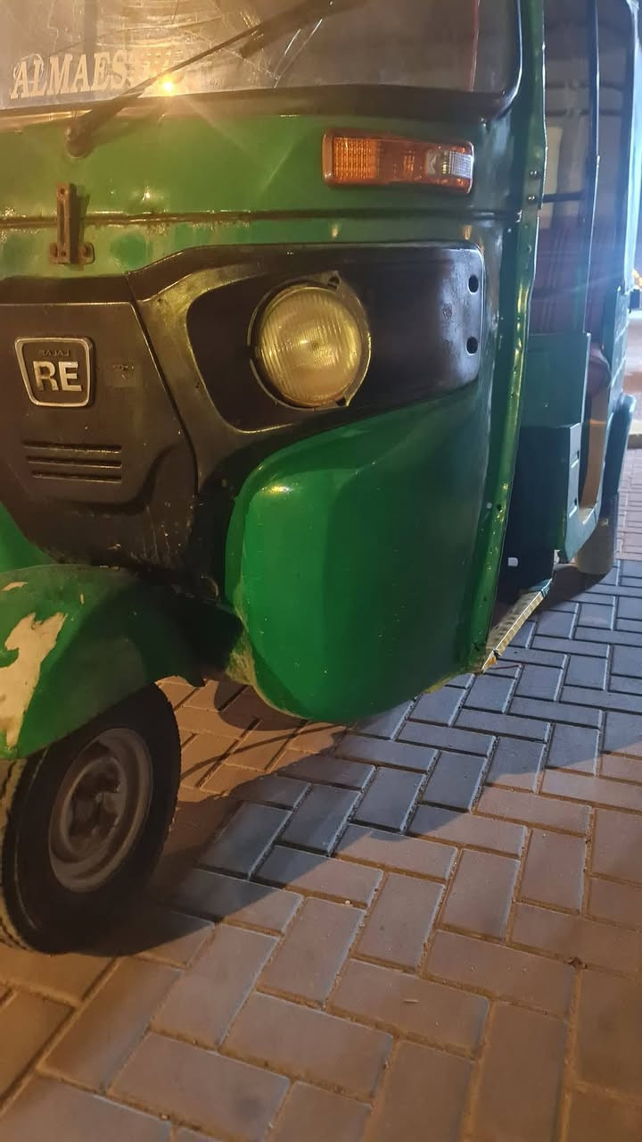 سلام عليكم ورحمة تكتك باجاج موديل 20 رقم وسنويه تحويل ثاني م مكفوله سعر 3400 وبيه مجال ***********
