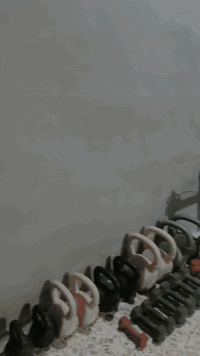 السلام عليكم
جم متكامل للبيع او للأيجار ،  اجهزة نضيفه تخبل واكو بعد هواي شغلات ما مصورهن ، مبردات ، لوكرات ، اجهزة غيرهن ، وبعد هواي شغلات 

السعر مناسب كلش ، للاستفسار ***********
