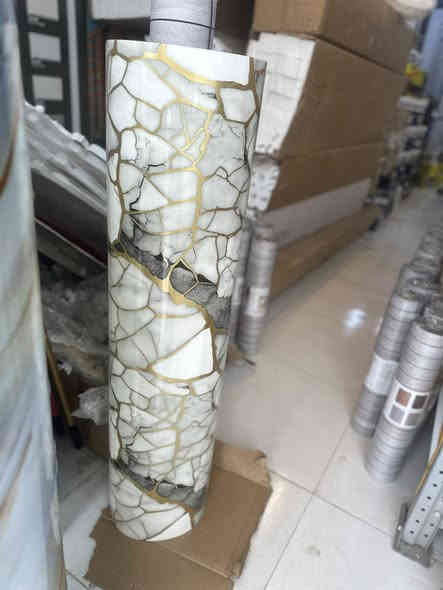 لواصق ذاتيه 
***********
