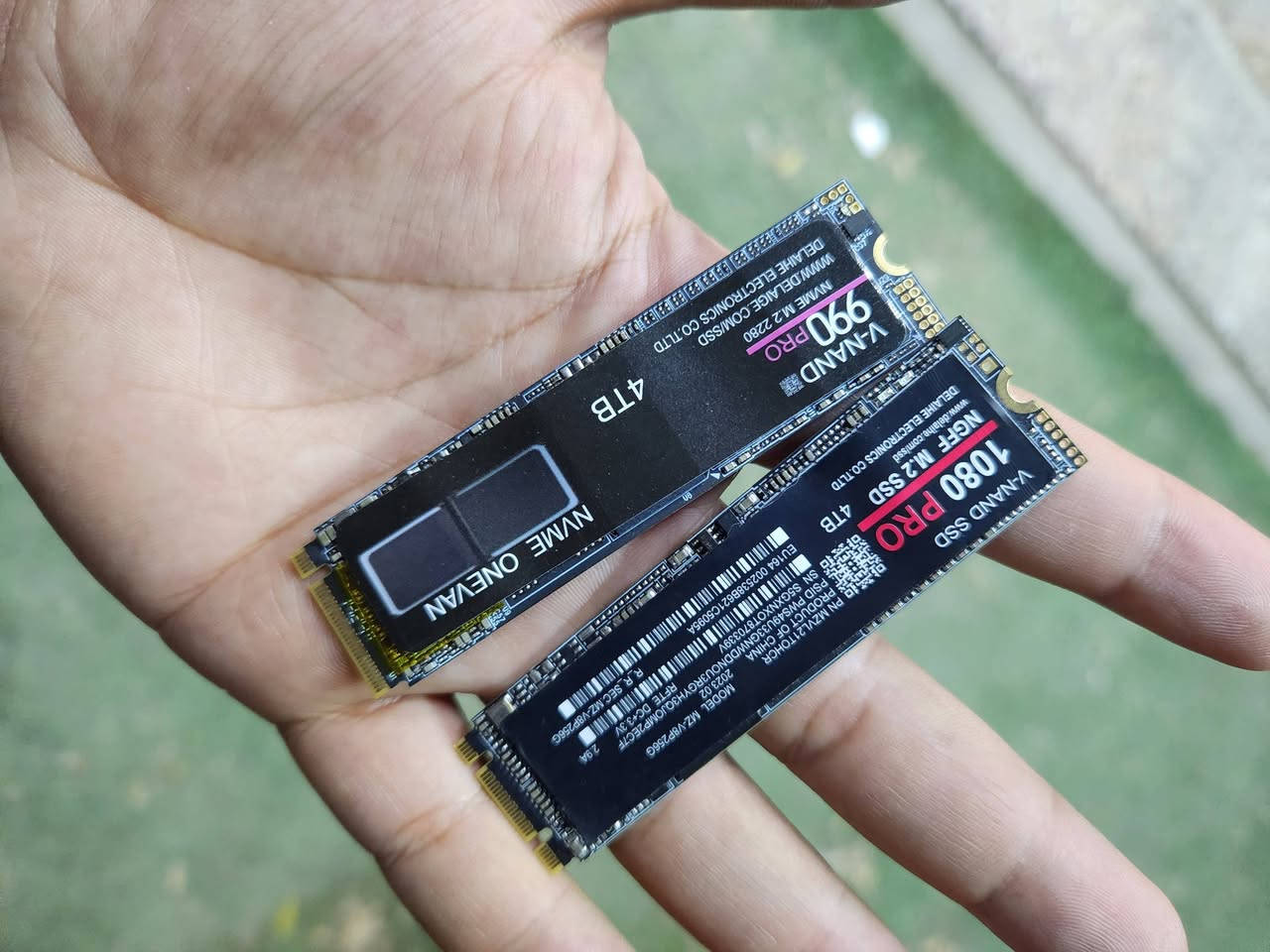 هاردات رامات
دد لوك ٤ تيره 
تريد فحم تريد ع الفحص بكيفك شغلات


**إذا كنت صاحب هذا الإعلان وتريد حذفه لأي سبب، رجاءا أرسل رسالة إلى الدعم الفني**