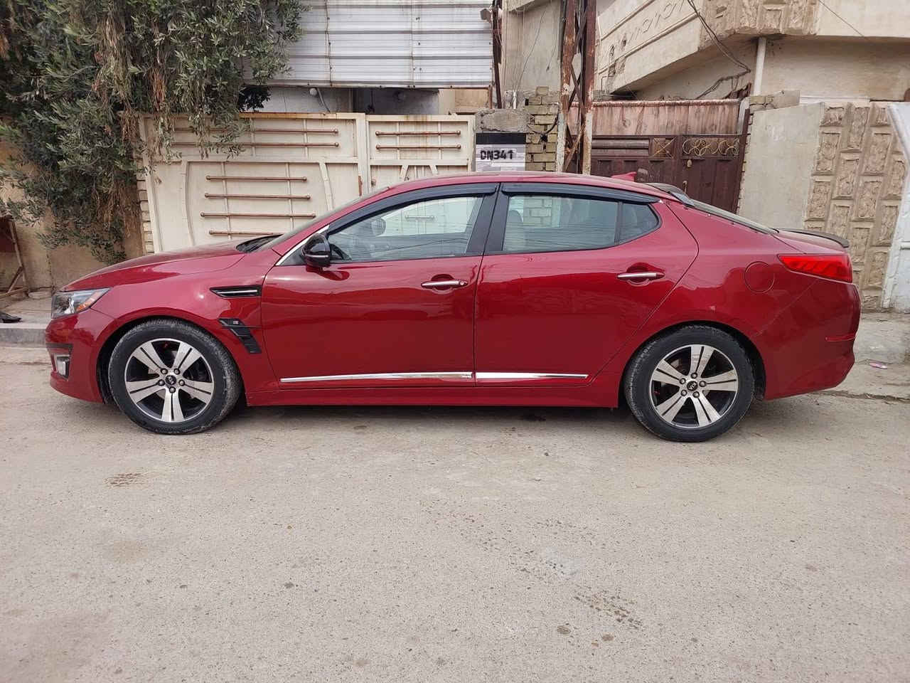 السلام عليكم للبيع او المراوس اوبتما موديل ٢٠١٥ رقم بغداد انكليزي وارد امريكي محرك ٢٤٠٠ كير ومكينه كفاله من التبخير والتنقيص والصوت تخم تاير جديد صدر امامي خلفي نظيف كهربائيات كلها شغاله سستم سماعات سياره جاهزه من كلشي  بدون حادث دواخل كفاله مصبوغه صفحه السايق والقماره اثر جراد على ايدي بدون حادث السعر ١٠٢ وبيها مجال 
مكاني الدوره ابو دشير 
رقم الهاتف *********** بغداد, العراق
