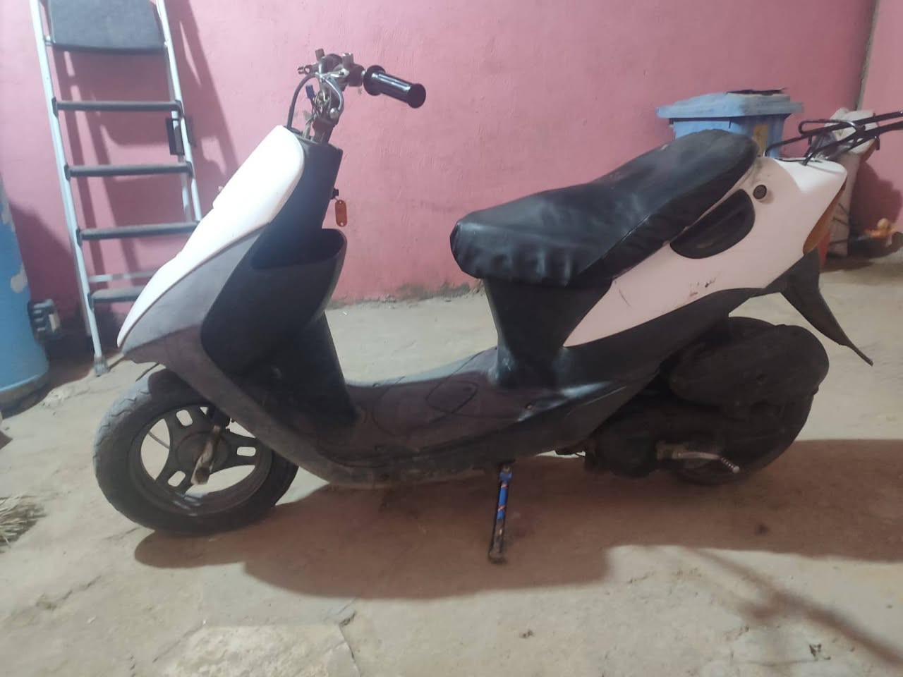 للبيع اكزز دراجة مامفتوحة نضيفة مال لعب ٢٥٠ اوبيه مكان نجف رقم وات ساب***********
