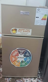 ثلاجه صغيرة • بيها مجال • شارع الفاروق