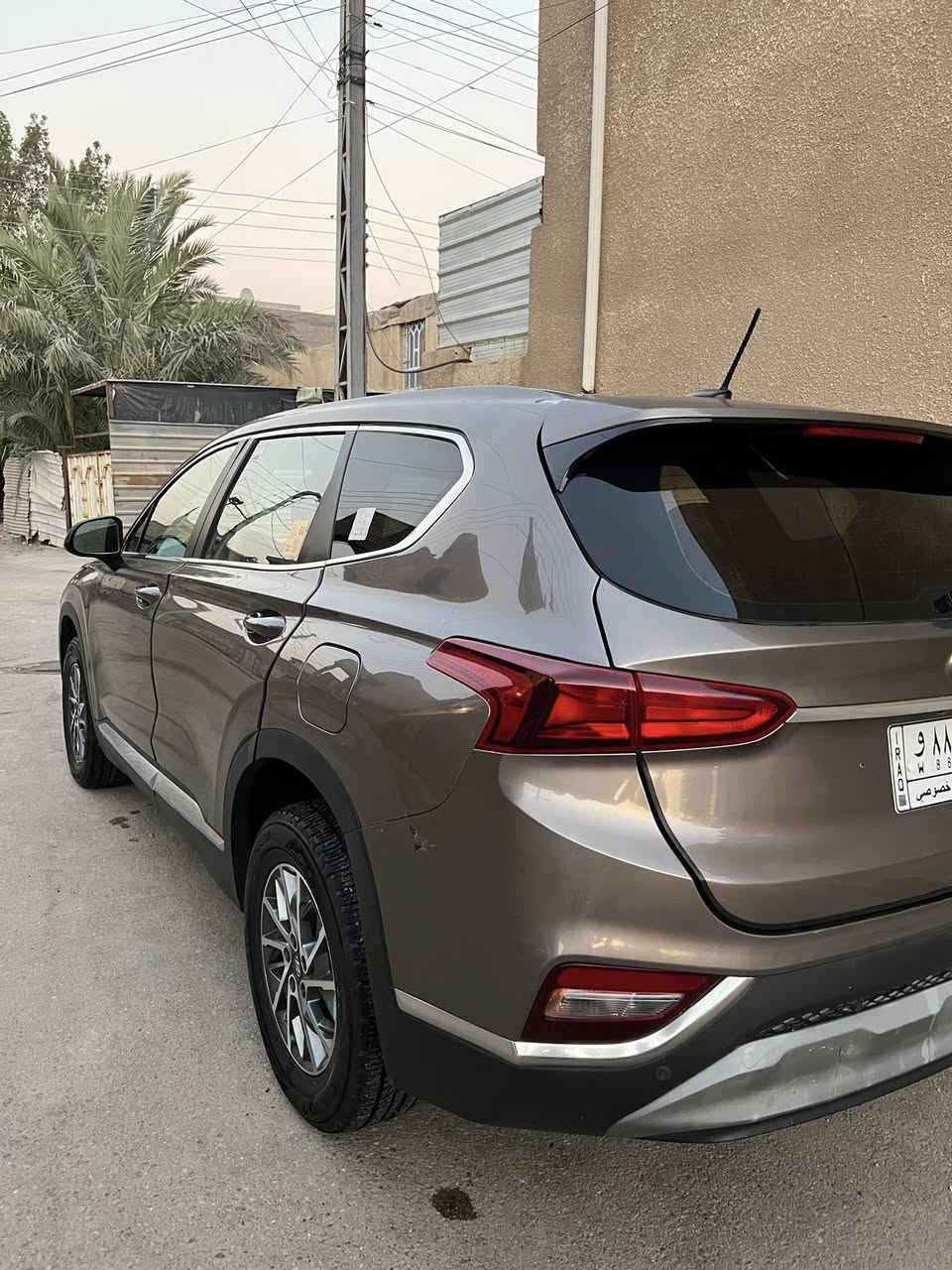 السلام عليكم  سنتافيا 2019
للبيع او مراوس وارد امريكي حادثها جنطة وبيها مكانات رش صبغ فقط بدون ضربة واكو بس كلير ابيع حزام
محرك2400 نص فول فور ويل رادارات امامي وجانبي وخلفي /توقف ذاتي/اتو هولد/اتو اوف/ رقم بغداد بأسمي 
السعر 162 هاتف ***********
