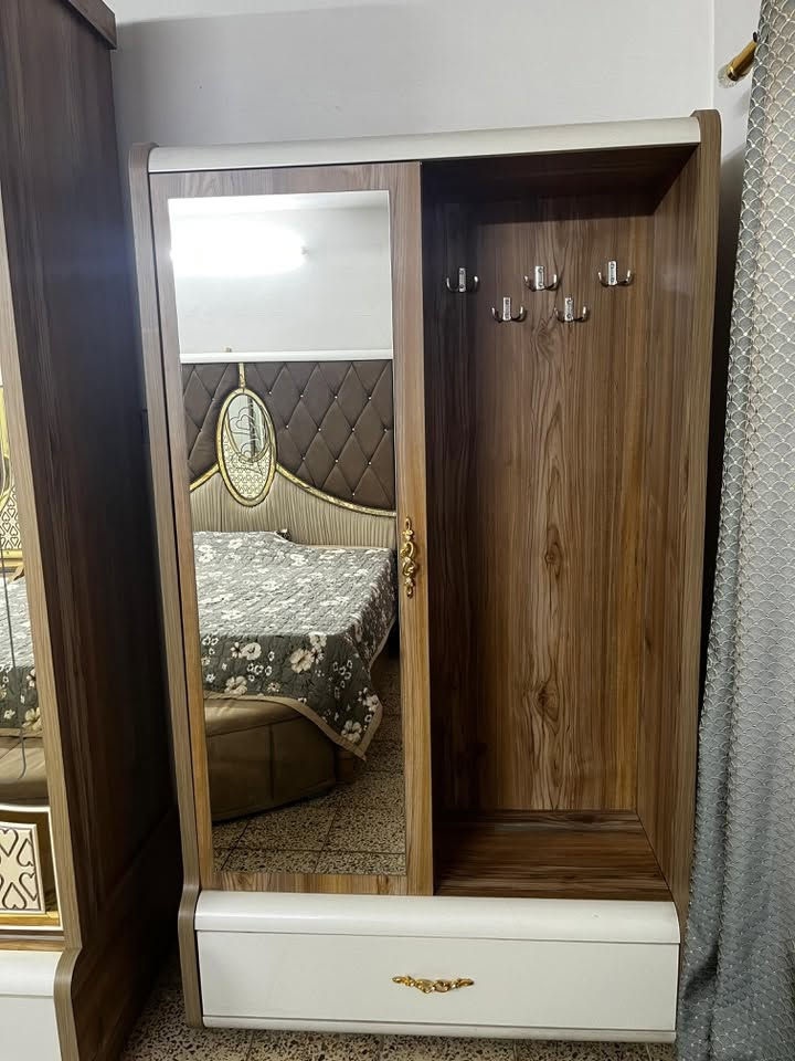 غراض للبيع نظيفه كلش بغداد الكرخ/ للاستفسار على هذا الرقم
***********
