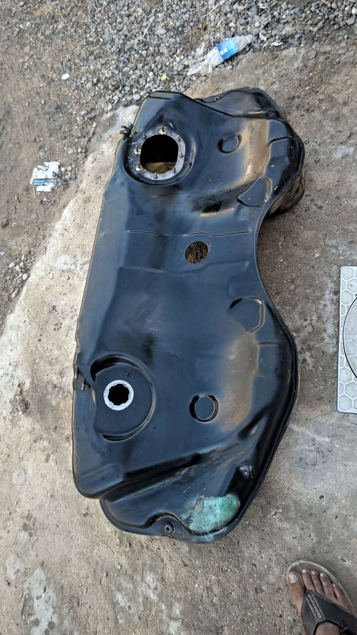 السلام عليكم تانكي خفاش للبيع مكان بغداد ***********
