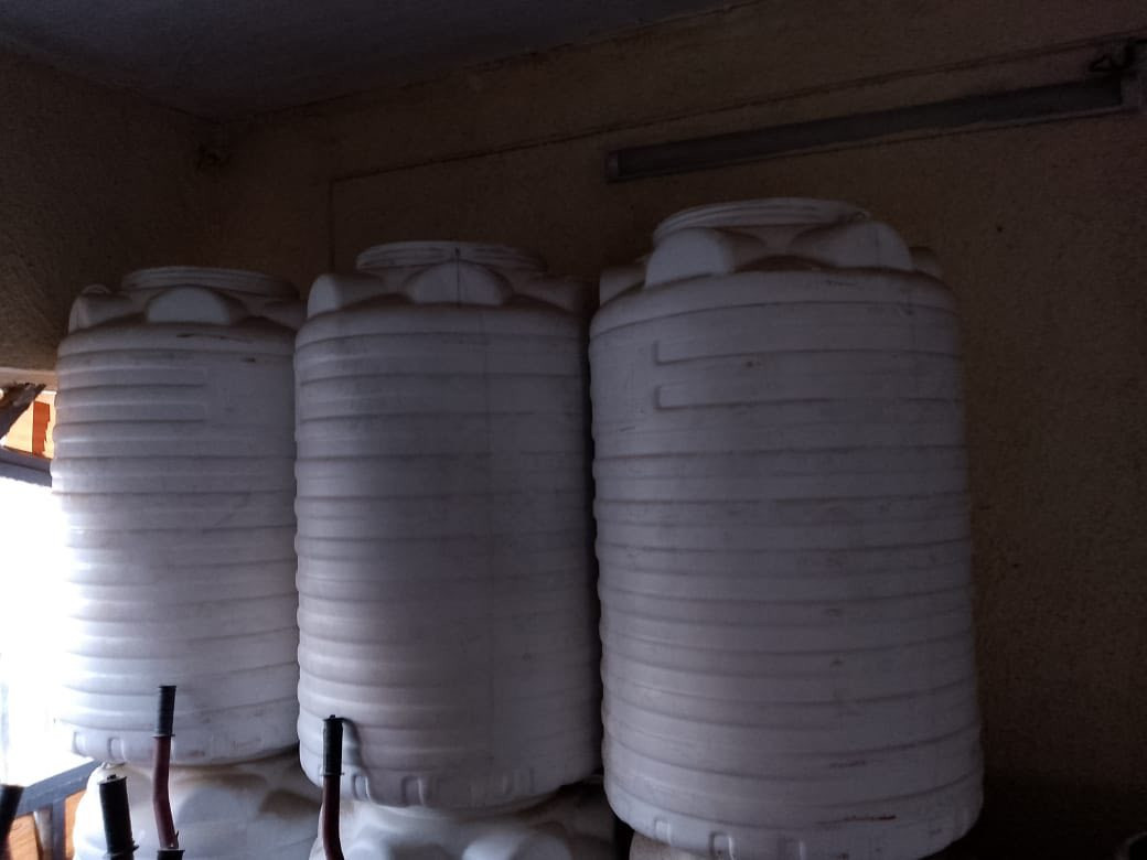 السلام عليكم من رخصت صاحب الكروب محل للبيع ارخص من سعر الجمله بغداد حي الجهاد ***********
