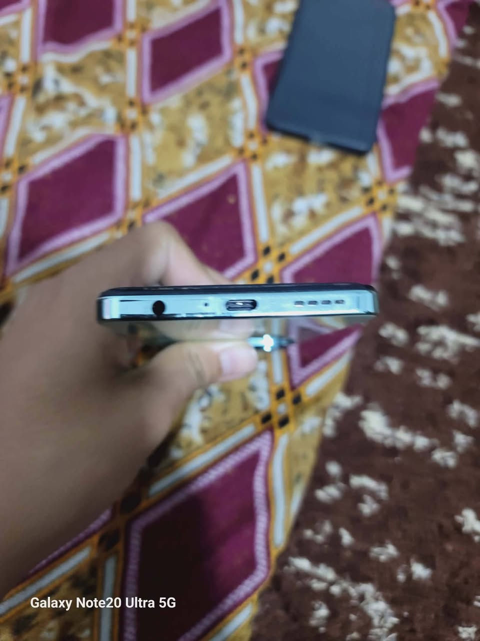 انفنكس هوت 40 برو 
ذاكرة 256 
مبدل شاشة نوعيتها كلش زينة 
ديالى بعقوبة المفرق 
*********** سعر 120 و بي مجال
