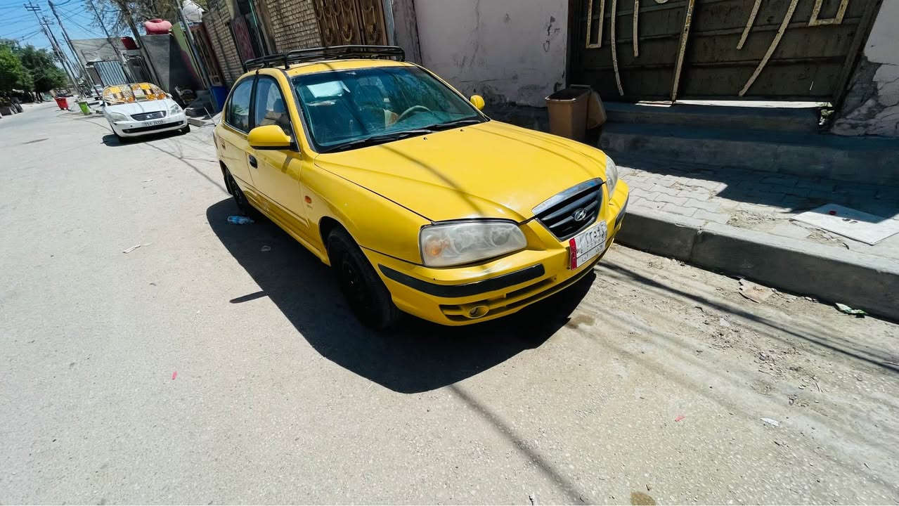 الانترا XD ٢٠٠٤
رقم الماني محرك ٢٠٠٠
تكسي مصفره
ضررها فخذه مبدله
كير مكينه حلوات
حداديه حلوه
تخم تاير نضيف 
داخل مدوشم جديد
القماره بيها مكانات مشلع الصبغ 
مكاني كربلاء راعيها ابو السنويه بل حلة
سعرها ٣٦ 

*********** كربلاء, العراق

