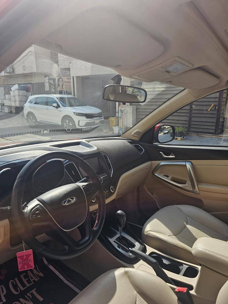 شيري تيكو 2015 مكفولة من صبغ فول مواصفات  الرقم دولي ماشية 102 السعر 85 مكانها الاعظمية اتصال ***********
