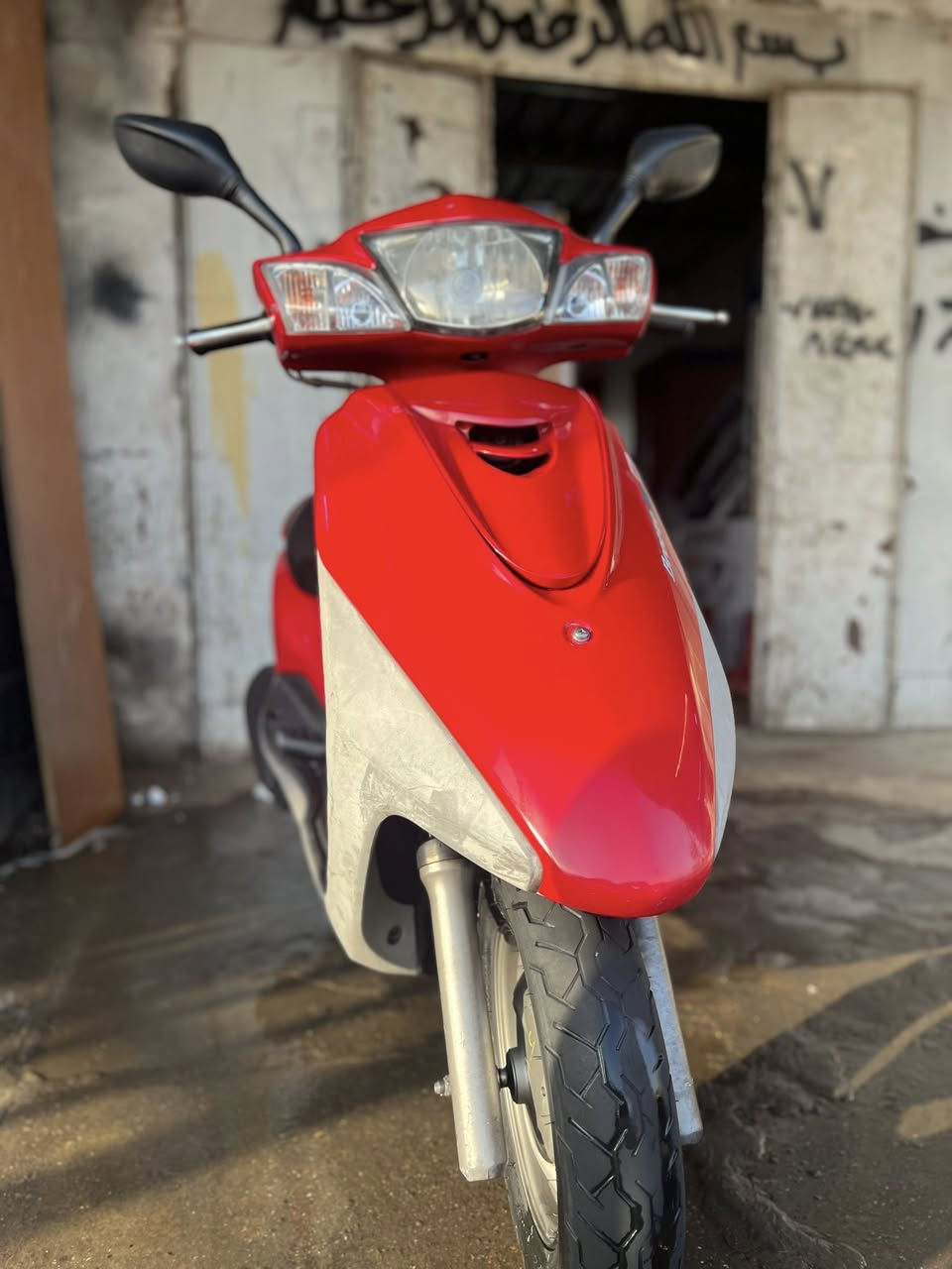 سلام عليكم بريز ببغاء للبيع لدراجه مكفوله كفاله عامه صارله شهر من نازله من لرمبه ماشيه 79ا الف وبلعراق ماشيه 8000 كفراته ختم واحد ولمحرك مكفول ( لدراجه مكفوله )من الاخير ولسعر: مليون و50 وبيه مجال حك الجيه لعنوان :جسر المثنى قرب الجزيره السياحيه للأستفسار *********** خاص او واتس اب
