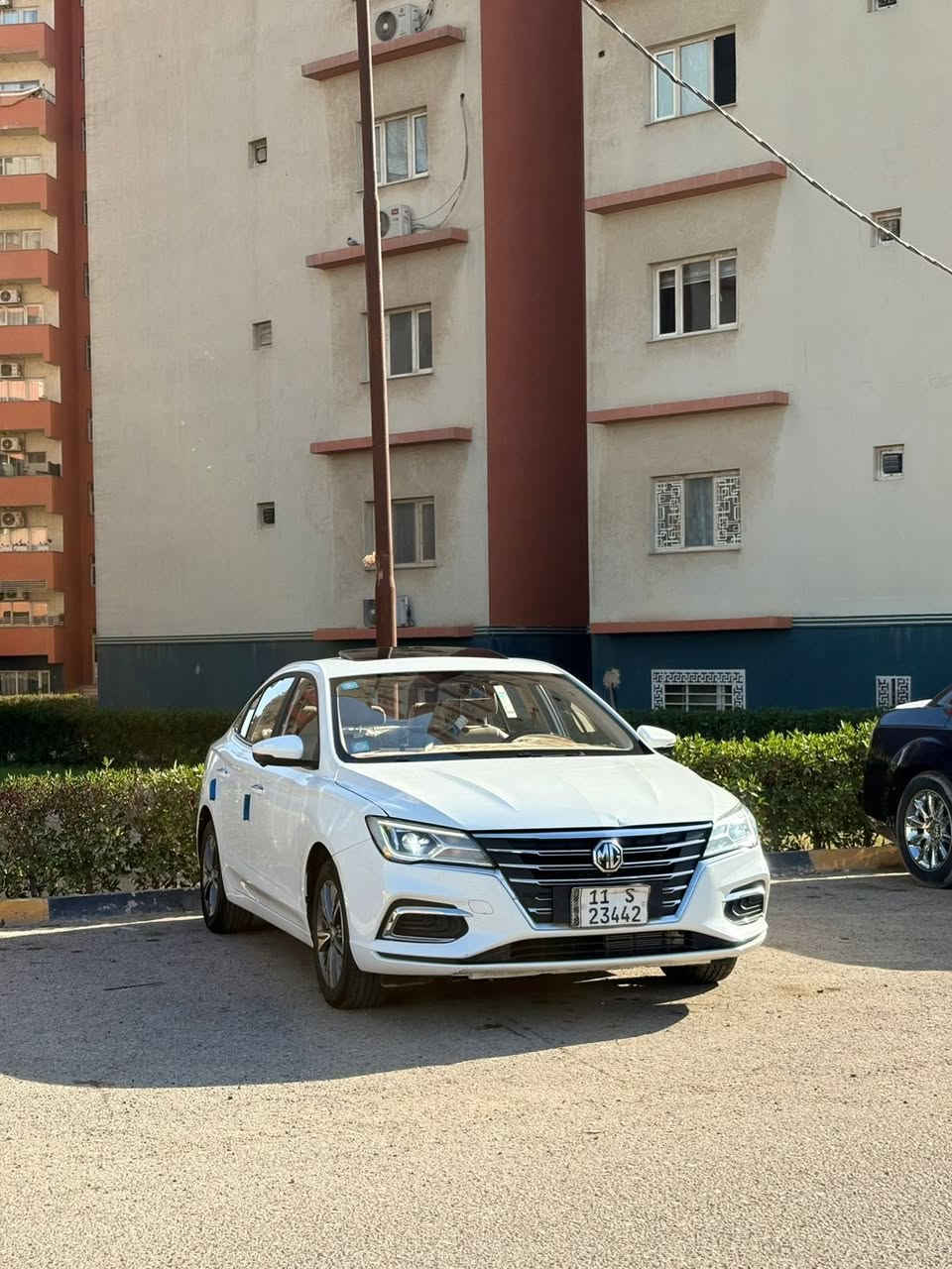 السلام عليكم mg 5 للبيع فقط موديل 24 فول مواصفات اعلى فئه رقم بغداد كفاله عامه حته دعاميات عده طخه بل بنيد على وضعه ماشيه 45 الف السعر 120 وبيه مجال مكان السياره بغداد للتصال ***********
