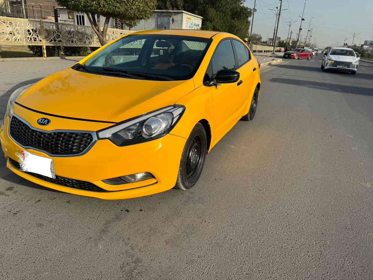 السلام عليكم كيا فورتي وارد امريكي
موديل 14 سياره حداديه جديده منظومه تبريد نهايت الصيف 

شديته جديدة

سياره بسمي كير مكينه حداديه تراي السياره خير من الله مابيه 

نقص ابد

حادث السيارة جاملغ امامي ايمن بدون دواخل 

مكان السياره بغداد الطالبيه 

رقمي *********** سعر السياره 105
