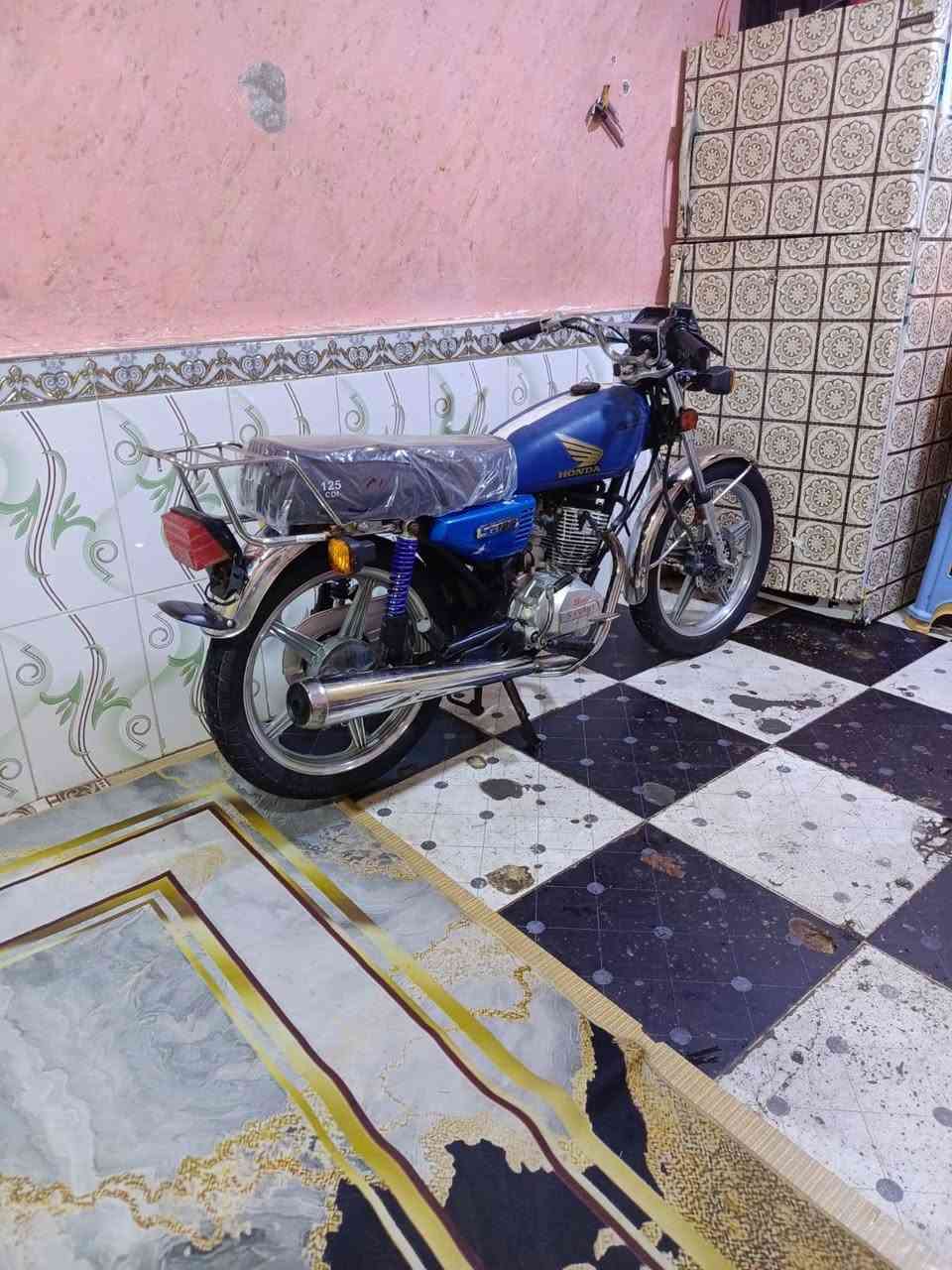 السلام عليكم دراجه للبيع اوراق اوراق سحب موديل 2021سعر 600 وبيها مجال عنوان بصره القبله***********
