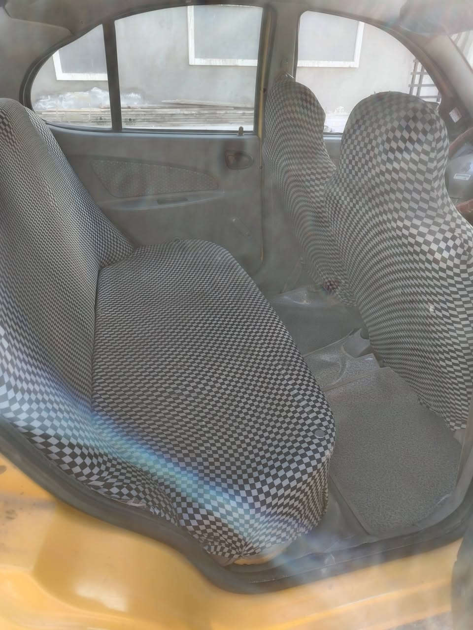 السلام عليكم طيبه موديل 14 جير ومحرك وتبريد سياره خير من الله بيها طخه يم القبق  البنزين سياره جاهزه من كل شيء هيا غرامات كامله سياره باسمي العنوان بغداد المحموديه السعر ب  ٣٨    ***********
