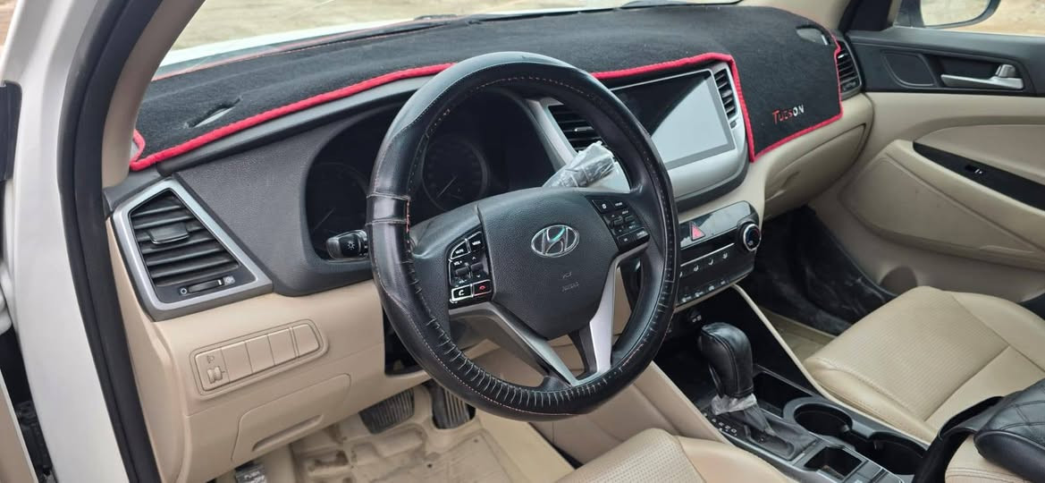 السلام عليكم ورحمة الله وبركاته
توكسان 2018 خليجي مكفول
الرقم بغداد الاتصال *********** الواتس_اب
***********
صلاح الدين بلد
او بغداد الاعظميه
السعر ١٨٥ بيها مجال قليل.
