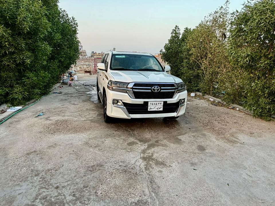 السلام عليكم لاند كروز البيع مديل 2008 محدثة 2021 داخل وخارجي مكفولة من الضربة و الكصة ولعيب الشرعي علمن انة السيارة بس محدثة مكفولة من الضربة مكينة 8 ستندر سيارة جاهزة كل نقص ما ببهة مواصفات السيارة فول واحد على واحد مكان السيار البصرة السعر 205 وبيهة مجال الاستفسار على هاذ الرقم *********** اخوان مكلف بنشر اتصلو بهاذ الرقم
