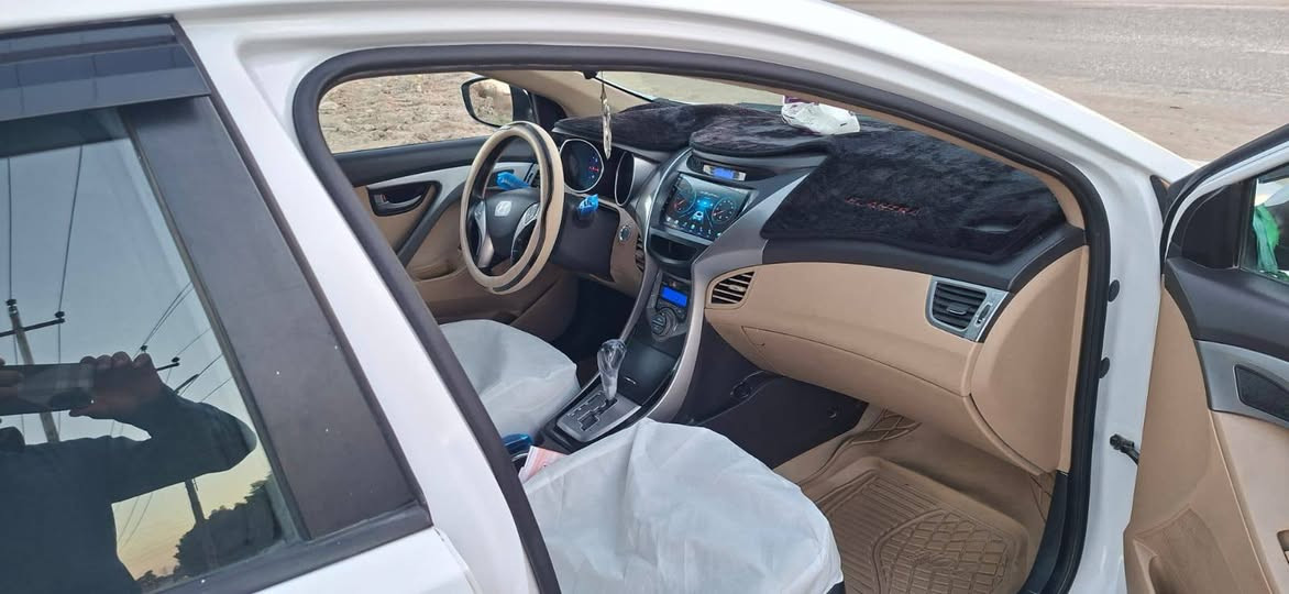 السلام وعليكم 
النترا ٢٠١٣ خليجي فولGLS مواصفات
 كفاله عامه رقم اربيل جديد سونار مرفق مع صور
بصمه تشغيل 
فتحه سقف 
اشاير بل مري
محرك ١٨٠٠دوش محرك جديد
كير جديد 
تبريد تدفئه شغالات 
سياره محرك مامفتوح جديد 
سياره جاهزه من كلشي 
مكان سياره بابل سعرها ١٢٠ 
***********
