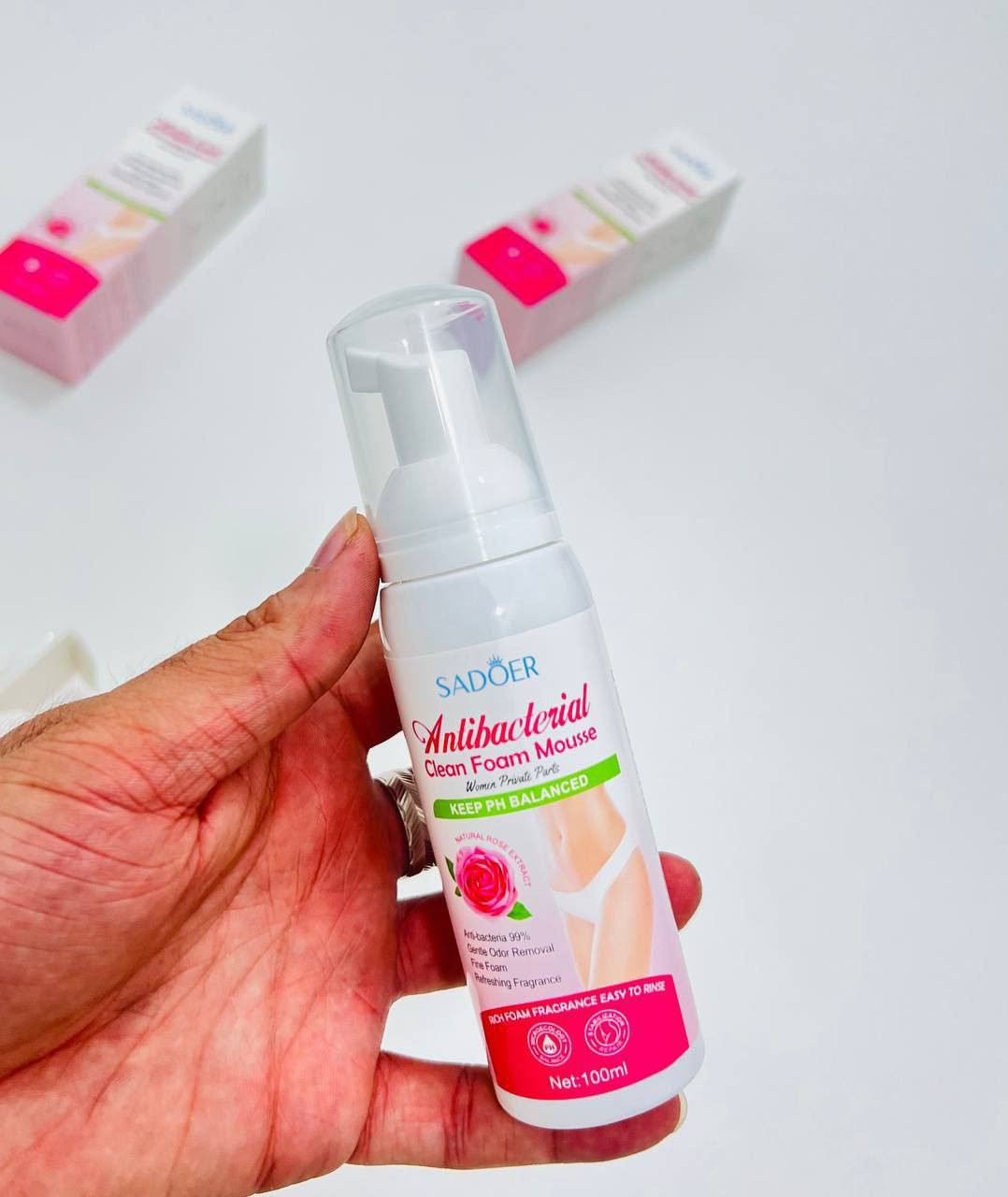 SADOER Antibacterial Cleanغسول مناطق  الحساسة  

Foam Mousse، وهو موس منظف مضاد للبكتيريا مخصص للمناطق الحساسة لدى النساء. 
يساعد على الحفاظ على توازن درجة الحموضة (pH Balanced) في المنطقة الحساسة.
يعمل على إزالة الروائح الكريهة ويقلل من البكتيريا بنسبة 99%.
يحتوي على مستخلص الورد ليعطي رائحة منعشة.
يأتي في عبوة بحجم 100 مل.
SADOER
موس رغوي منظف مضاد للبكتيريا
للمناطق الحساسة لدى النساء
يحافظ على توازن درجة الحموضة (pH Balanced)
يقتل 99% من البكتيريا
يزيل الروائح الكريهة
رغوة ناعمة
رائحة منعشة
سهل الشطف

🌟🌟🌟🌟
ليش تشترون من عندنا؟ ✅
ضمان الجودة: المنتجات أصلية ومجربة ومضمونة.
نتائج حقيقية: مو بس كلام، زبائننا هم اللي يحجون عن الفرق.
اذا اول مره تشوفيني اني سحر اوفر افضل المنتجات للعناية بشعر والبشرة والجسم وبأوفر الاسعار تابعني مراح تتندمين 😍🫶🏻

دللي نفسـچ، 🧚‍♀️✨
#عناية_بالجسم #منتجات_طبيعية #روتين_جمالي #جمال_بنت_العراق #نصائح_جمالية #اكسبلور


**إذا كنت صاحب هذا الإعلان وتريد حذفه لأي سبب، رجاءا أرسل رسالة إلى الدعم الفني**