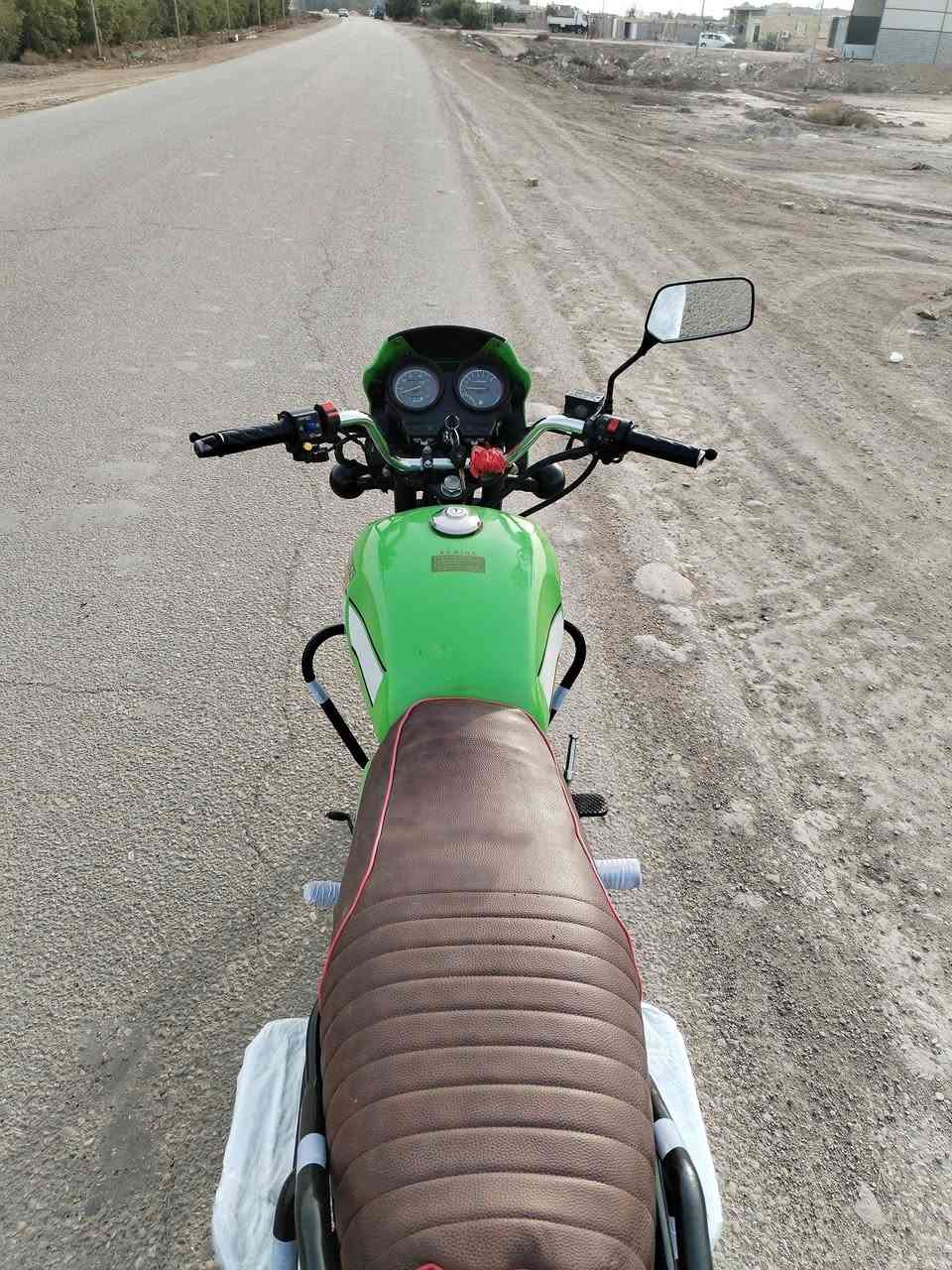 السلام عليكم دراجه دايون البيع موديل 22وراق صولي مكفوله كفاله عامه شراي يتصل وبي خير ودلل مكانك ناصريه رقمي بي واتساب ***********
