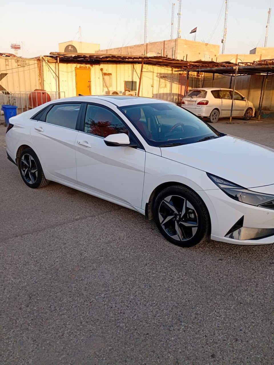 النترا خليجي كفاله بيها بارد تقريب شبر بالباب الخلفي  موديل ٢٢  رقم بغداد فول مواصفات بصمه تنته تحكم ماشيه ١٠٨ كيلو فقط سعر ١٥٠ رقم لهاتف  ***********  بصره  اخوان أنا مجرد ناشر اتصل على رقم راعي السياره
