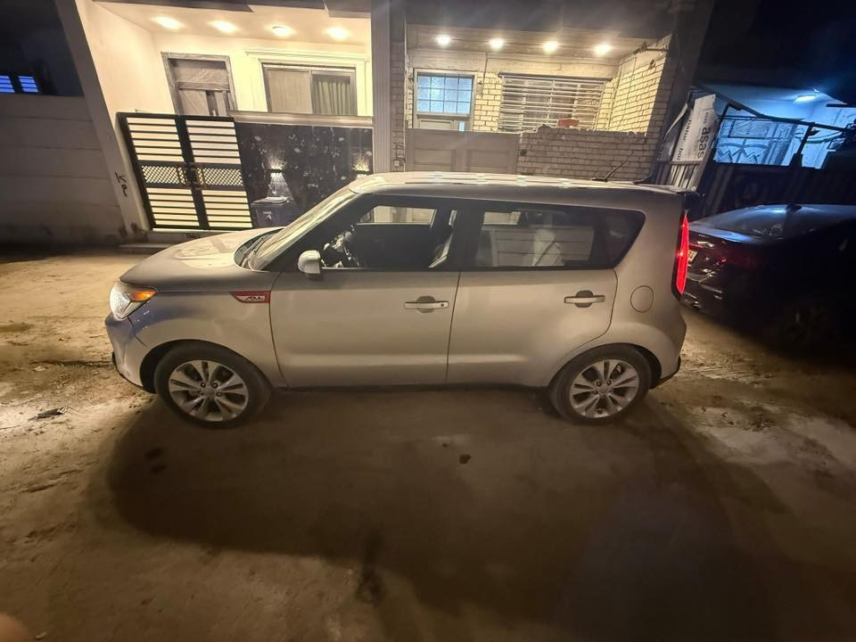 السلام عليكم كيه صول 2016 وارد أمريكي
صور الحادث موجوده بالبوست 
مكينه جي دي آي كير مكفولات مواصفات نص فول تحكمات بل ستيرن  سعره 110 وبيه مجال 
استفسار  الاتصال على هذا الرقم 0773 377 9400 
مكان السياره الديوانيه
