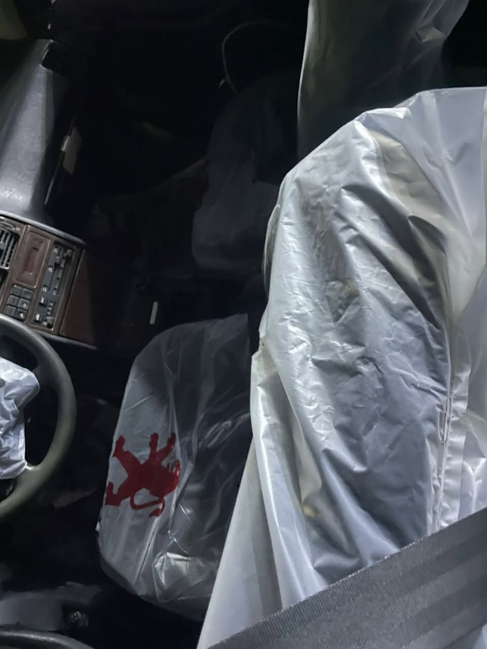 بيجو بارس2015 للبيع التفاصيل المكينه خيط بخار فقط السياره حلوه بس يحتاجلها بطانه مال باب السايق عليها غرامات 700 وهيئه 80 على المشتري السعر 35 ضرر جاملغات خلفيه


**إذا كنت صاحب هذا الإعلان وتريد حذفه لأي سبب، رجاءا أرسل رسالة إلى الدعم الفني**