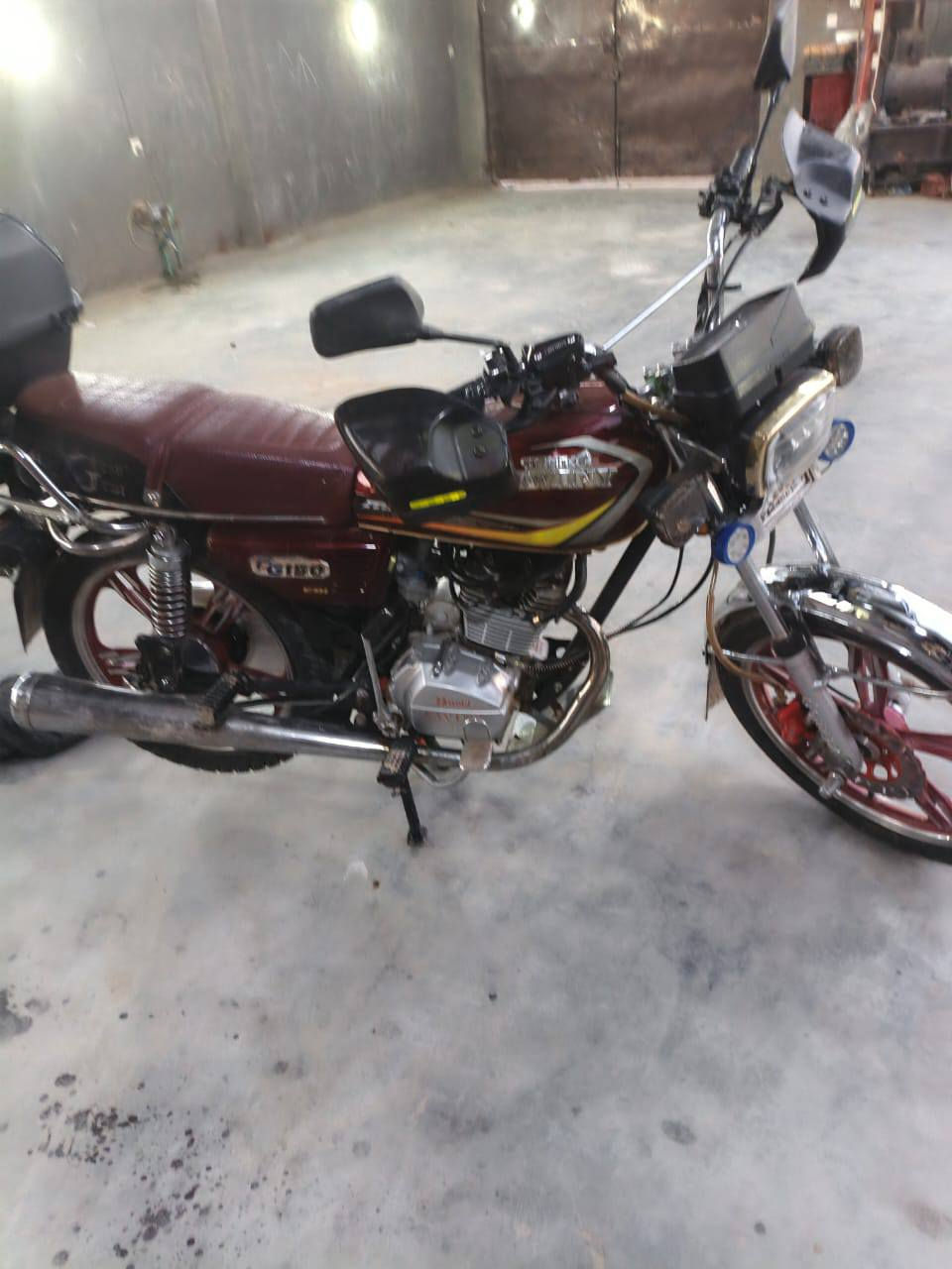 السلام عليكم دراجه للبيع السعر 700 وبيه مجال للشراي والجاد فقط 2024 اخت الجديده الله يشهد بغداد العبيدي متواجد خاص. اوراق كامله وسمكرت وتساب ***********
