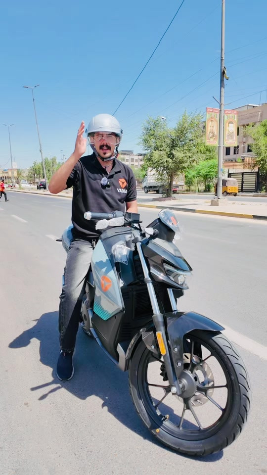 مو بس سرعة… هاي وحش شوارع 🔥 الـ KEENESS من ياديا تجمع بين الأداء الجبار والمتانة اللي تتحمل كل مشاويرك 💪⚡ تصميم هجومي، ثبات عالي، وتسارع يخليك توصل قبل الكل 😎 السرعة إلها عنوان… والهيبة اسمها KEENESS من YADEA 🖤 جودة أمان وضمان 🥇 شركة YADEA الأولى عالمياً لتسعة سنوات على التوالي ضمان معتمد على الملف و البطارية لمدة سنتين أو 20 ألف كم ضمان معتمد على العقل والكهربائيات لمدة سنة أو 10 ألف كم 📍بغداد - شارع فلسطين - مجاور سنتر الكندي 📍بغداد - الكراده داخل - مقابل مستشفى عبد المجيد رقم مبيعات *********** رقم مبيعات *********** رقم صيانه وادوات *********** 📞 7922 #ياديا_العراق #yadea_iraq #خليك_مع_الاوائل

