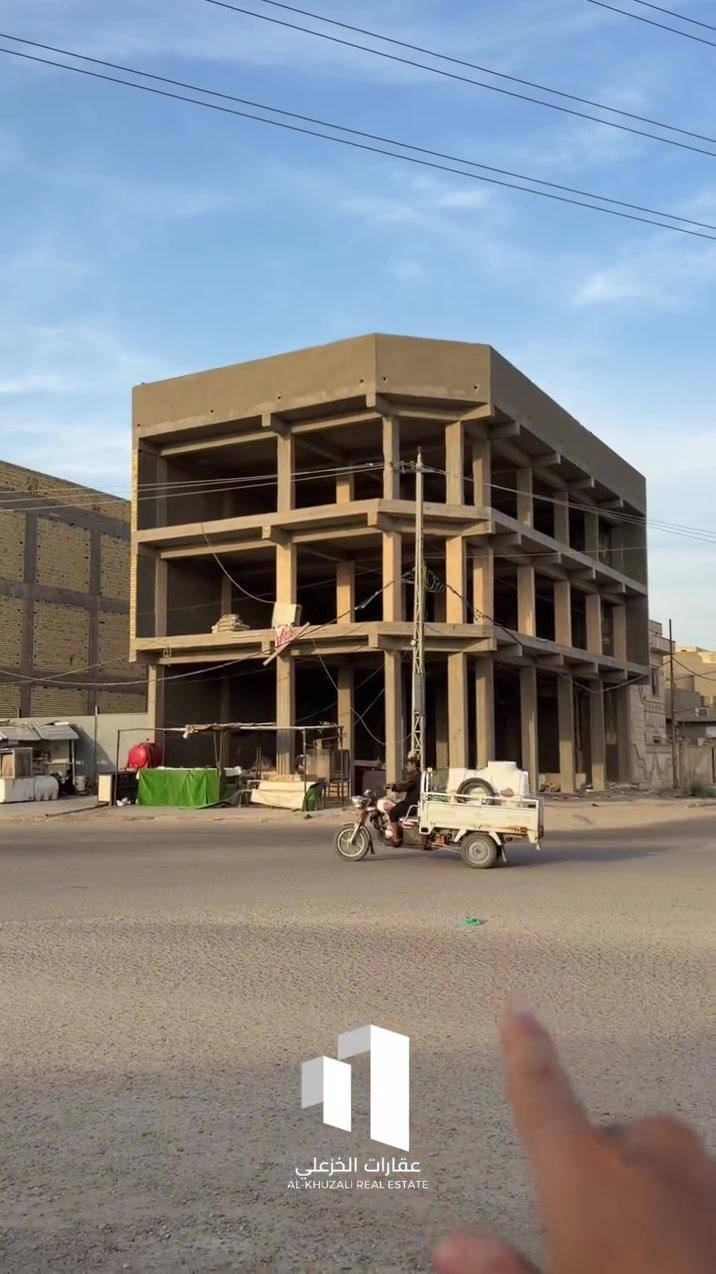 📢 فرصة استثمارية مميزة
🏢 بناية تجارية للبيع
📍 تقع على ركن مميز يطل على شارع حي الصدر وشارع حي السياسيين.
🔹 المساحة: 208 متر²
🔹 نوع البناء: هيكل
🔹 عدد الطوابق: 3 طوابق
🔹 التصميم: نظام قاعات
🔹 سنة البناء: 2023
🔹 موقع استراتيجي مناسب للمشاريع التجارية والاستثمارية.
📞 للاستفسار والمزيد من التفاصيل:
زيارة المكتب في شارع الإسكان قرب صيدلية الحرمين
أو الاتصال على: ***********
الأستاذ حيدر.

