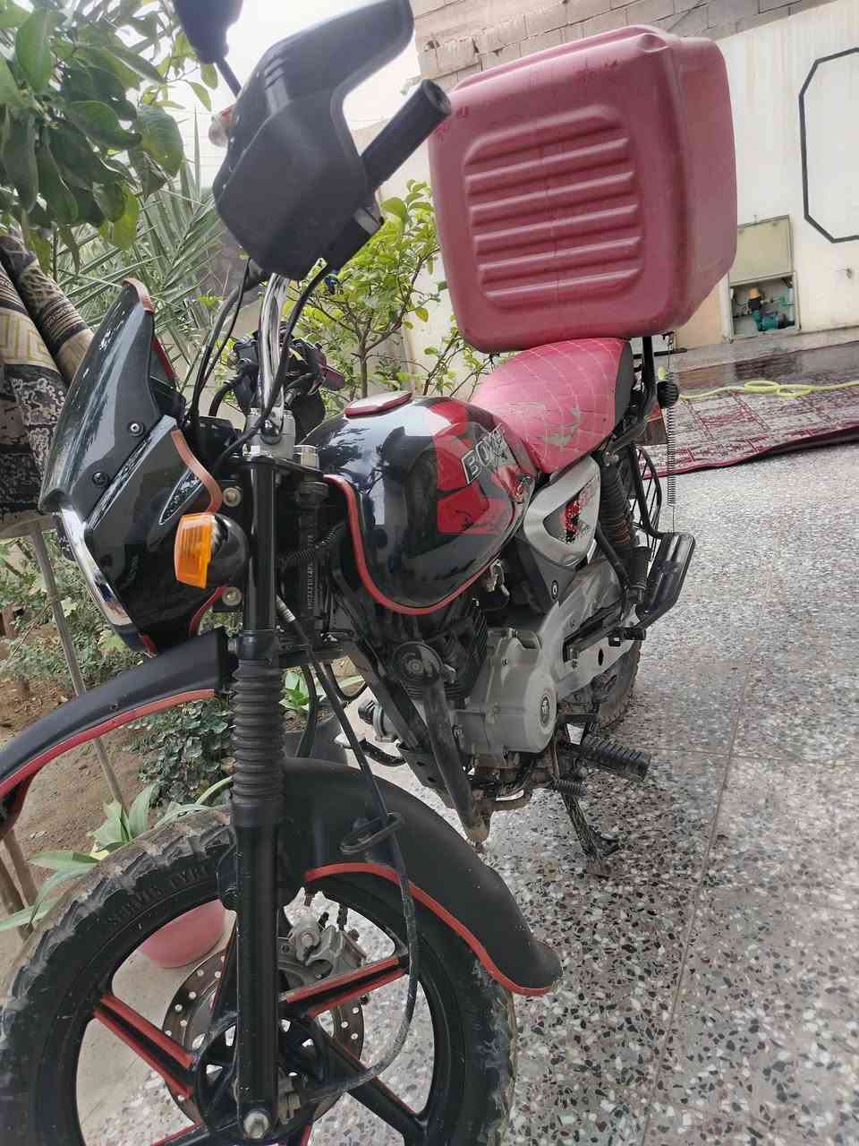 السلام عليكم دراجه كامله اي نقص مابيها بس جان عندي مسطره بداخل المحرك انكسرت وبدلت غراضها كلها بلاديه مال شركه جيب اقوه فيتر تعرفه وتعال افحص محرك انطيك بي ضمان سنه مكاني بغداد المشتل سعرها قفل من اخير 17500
هذا رقمي ***********
