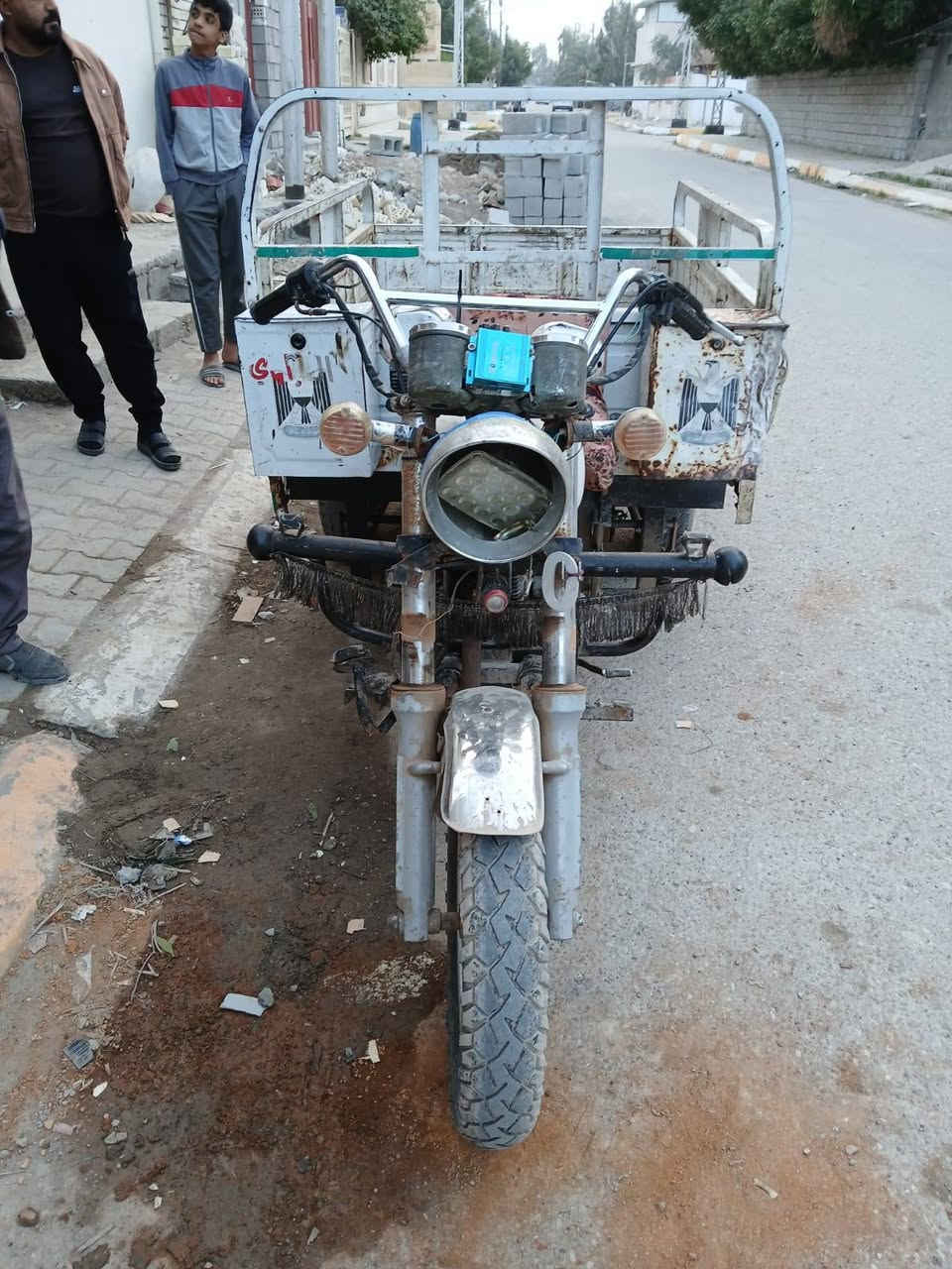 السلام عليكم ستوته للبيع ستوته خير من الله موديل 19 ملحومه باجات السعر 850 بها مجال اوراق كامله المكان بعقوبه التحرير الاتصال على هذا الرقم ***********
