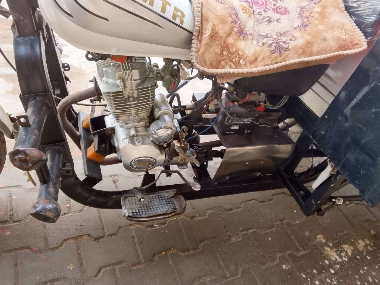 للبيع امتيار.  بدي شوفت عيني مابي شي حلو بس 
تاتنكي جديد 
اكسنت وتيارات جدد لطش وشفتات لطش
ضفيره جديده 
مكينه جديده مامفتوحه 
دبلاش جمره جديده 
شاصي نظيف بس بي لحيم حدر التانكي
ادوات. عنوان الهوير  سعرها ٨٥٠  جماعت ٥٠٠ لا تراسل افشلك 
كفاله من السرقه صناديك جمره *********** مجالها قليل وتساب فقط إذا جوه ٨٠٠لا تراسل
