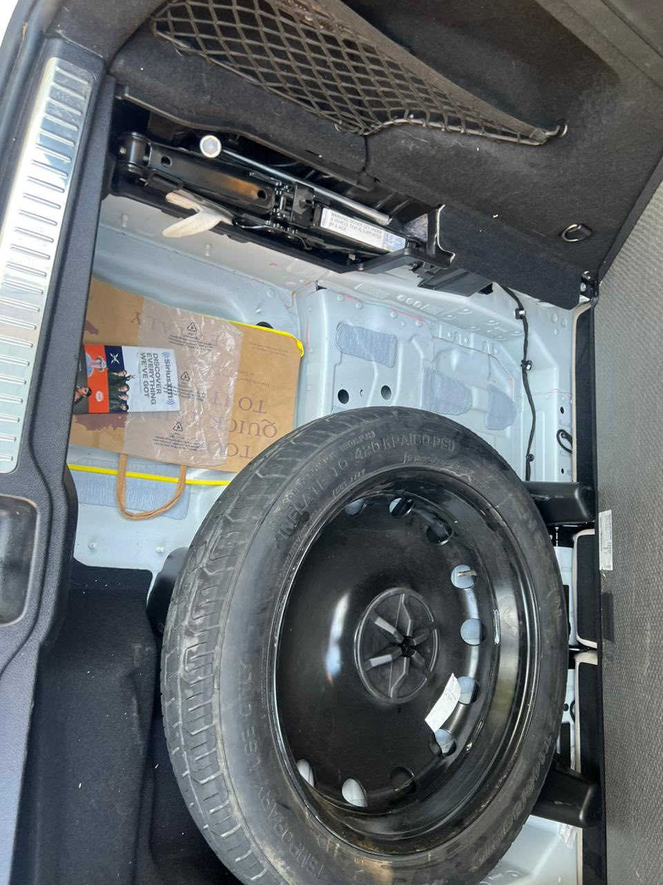 اسلام عليكم
مارسدس 22 فول مواصفات عدة الفتحة 
GLC300
حادثها بسيط موضح بل صور مرقمة وكاملة بغداد 
 ***********
