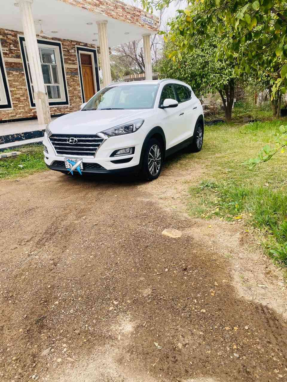 السلام عليكم
توسان موديل 19 خليجي كوري فول مواصفات 
رقم اربيل دولي جديد وكاله وتحويل مضمون بيها 3 قطع صبغ بدون دواخل 
السعر 170 وقابل للتفاوض 
للأستفسار الاتصال فقط 
 *********** 
***********
واتساب مُتوفر
