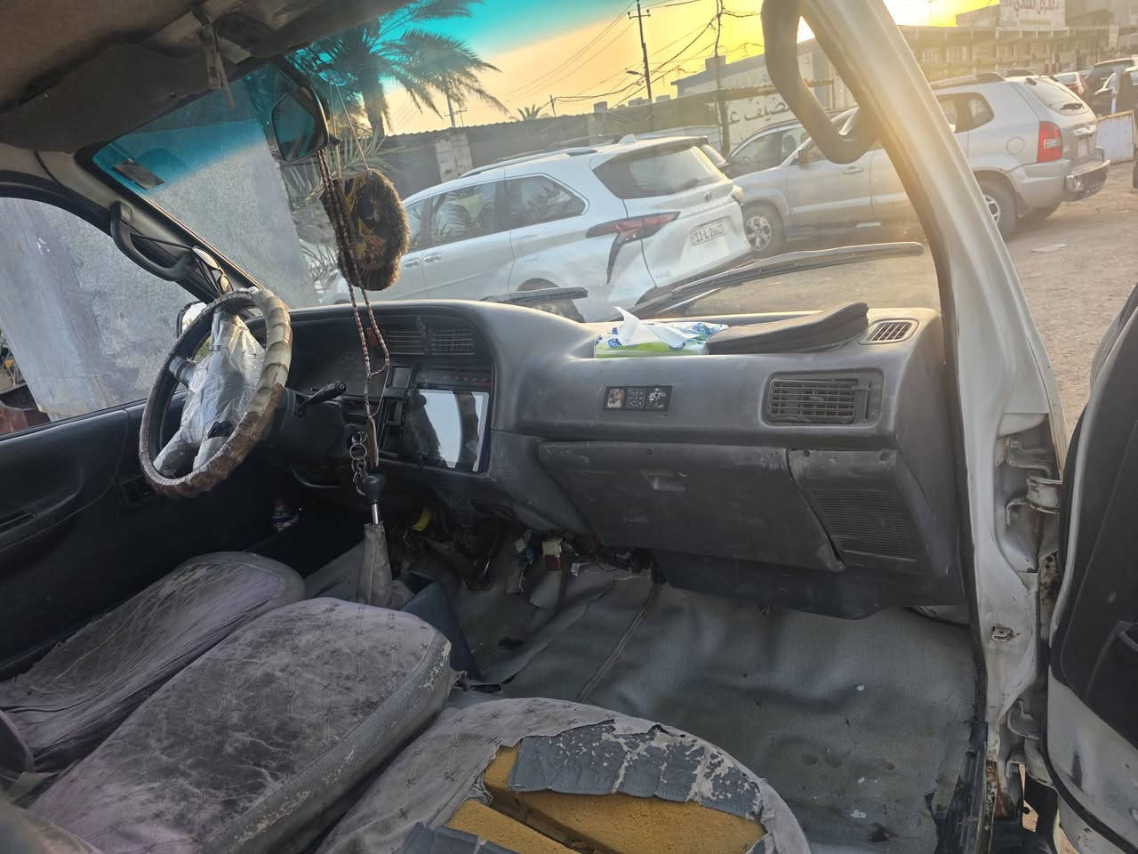 للبيع فتون ٢٠١٠
سياره حلوه صبغ مابيه
محرك خير من الله بس الكير بي البك يفلت
تحويل ثاني يوم مكان ديالى خالص
سعر ٥٠ رقم بغداد
غير متواجد عل فيس اي ستفسار اتصال عل رقم
***********
