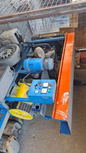 السلام عليكم ورحمة 
معمل للبيع كامل  كامل من كلشي اي نقص مابي 
ادواتة اللولب والصينية ومكاين عدد٢ دبل وعادية كمبريسر
ومودلة كية جديدة المبردات عدد٤
المسدسات ونجارةودوشمةمكاني الشعب السريدات قرب سيطرة الشعب القديمة اجارةالمعمل كلش مناسب للإستفسار أكثر على الرقم التالي ***********سيدحسين
