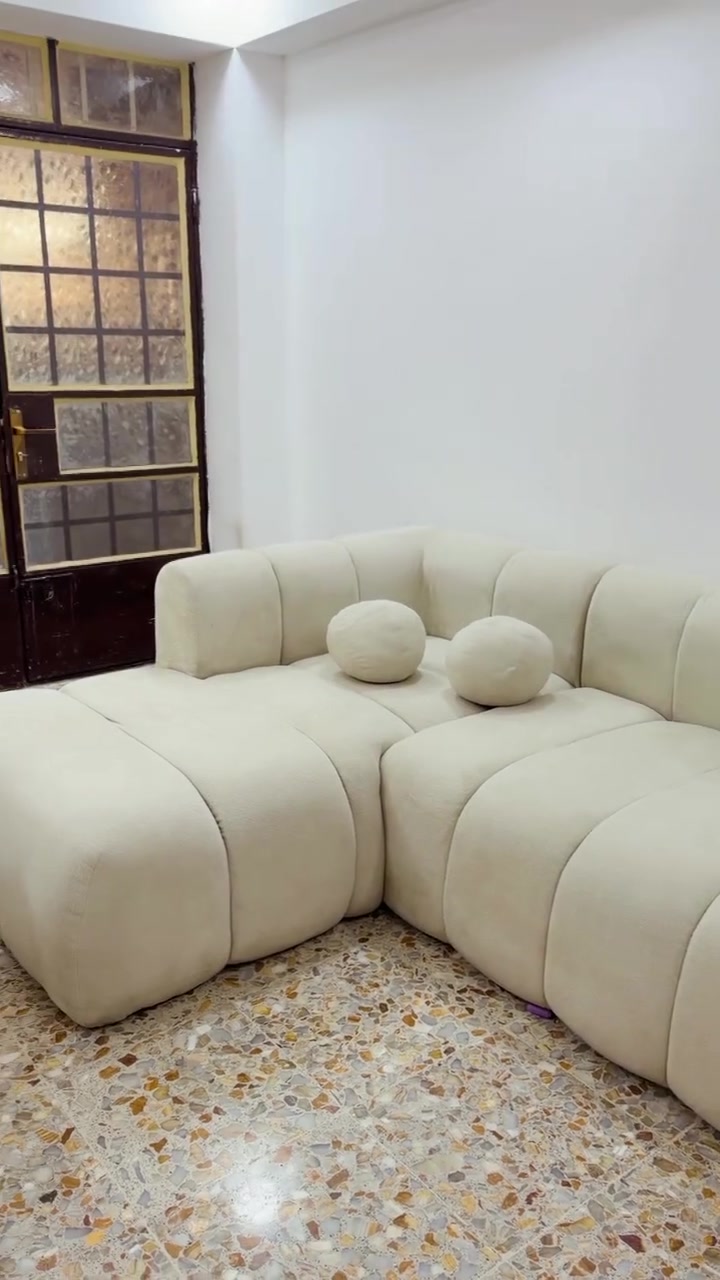 للبيع تخم جلوس فخم ببلز✨
تخم جلوس فخم وأنيق، مكوّن من 3 قطع، بلون بيجي/عسلي راقٍ يناسب مختلف الديكورات.
جديد وبحالة ممتازة، صناعة تركية بجودة عالية وتشطيب مرتب.
💠 3 قطع
💠 لون بيجي/عسلي
💠 جديد
💠 صناعة تركية
💠 تصميم فخم ومريح
💰 السعر: 700 ألف دينار ويوجد مجال بسيط للتفاوض.
للاستفسار أو المعاينة، راسلني على الخاص. 🌹


**إذا كنت صاحب هذا الإعلان وتريد حذفه لأي سبب، رجاءا أرسل رسالة إلى الدعم الفني**