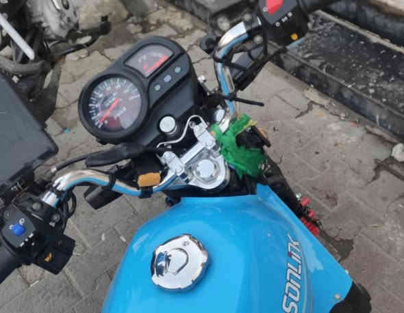 دراجه سولنك ماكس 2025 
محرك 150cc 
كفاله عامه فول نظافه 
 للبيع للتواصل
*********** واتساب🟢
🚫 غير متوفر فيس
