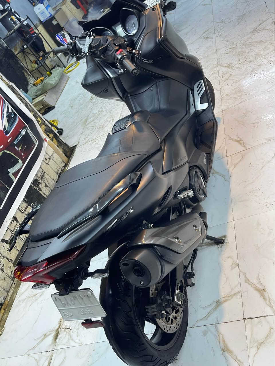 سلام عليكم 
تي ماكس مديل 21 رقم بغداد 
كفاله عامه من كلشي 
فئه تاج ماكس اعله شي 
ماشيه 20 الف 
اي ستفسار خاص او *********** Singapore
