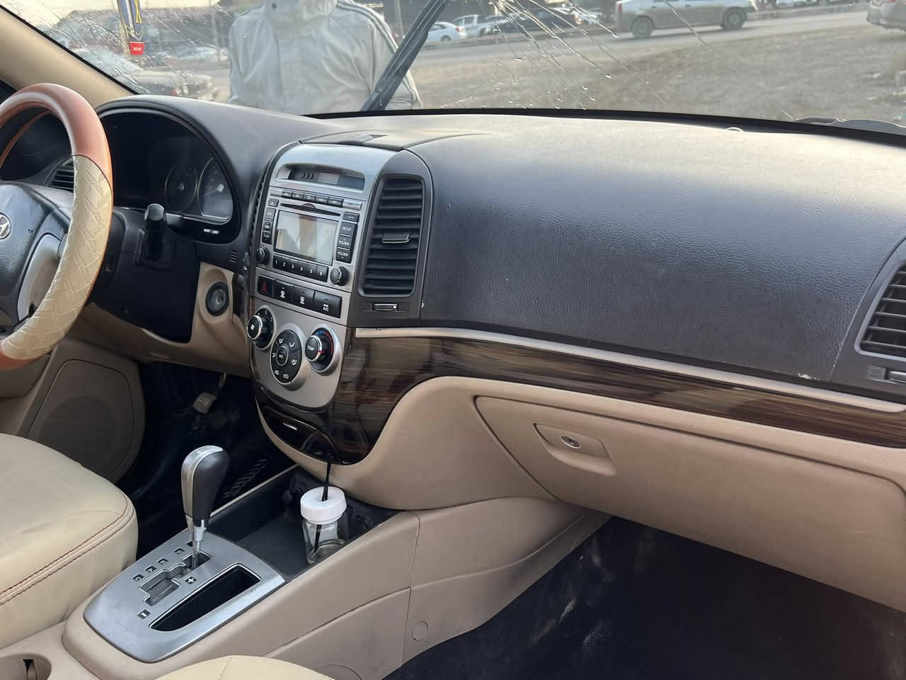 سنتافي 2012 خليجي 
7 راكب بدون صبغ وبدون دعم نهائيا سياره كلش نضيفة احلى من الصور
كير بشرط و مكينه 2400 بشرط طخم تاير جديد
سياره مكفوله كفاله عامه بدون اي مصرف رقم دهوك مسطره تحويل بشرط 
السعر 155 ورقه
مكان السياره موصل ناحية برطلة
للاستفسار 
***********
***********
